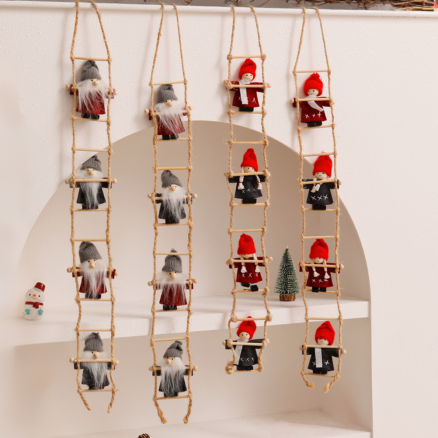 圣诞节装饰品迷你圣诞老人红色木制爬梯公仔挂件节日氛围装扮道具