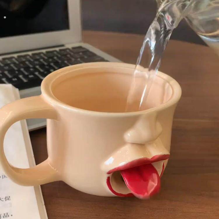 送礼搞怪略略吐舌头马克杯送朋友抽象礼物水杯高颜值陶瓷个性杯子