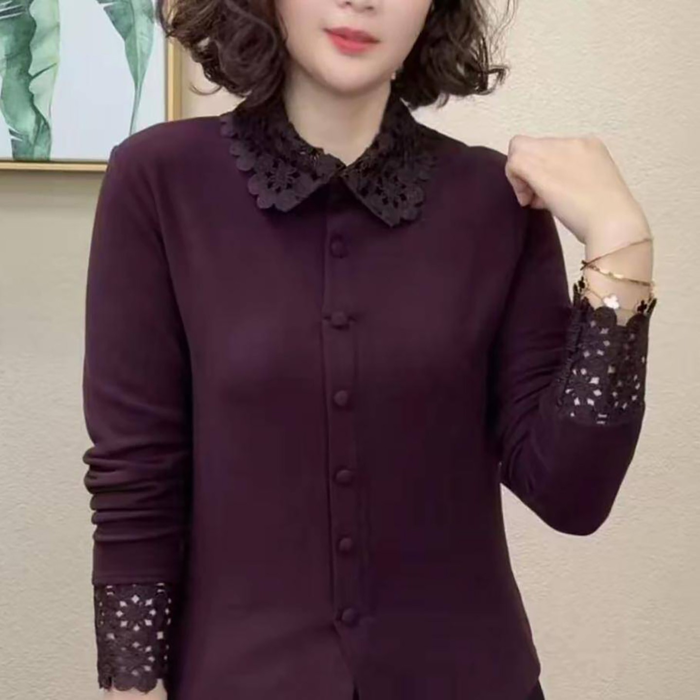 临蔡女装蕾丝拼接套头T恤女士双面绒保暖长袖显瘦衬衫领打底衫a47