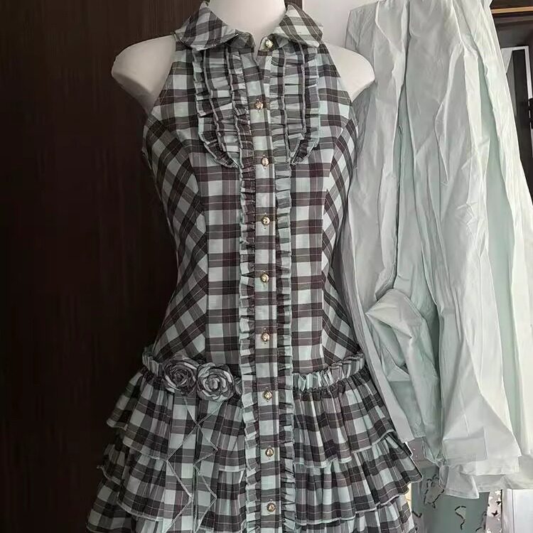 夏季新款韩系复古精致小众设计高级感收腰显瘦格纹无袖连衣裙子女