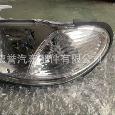 适用于尼桑2004阳光前大灯中东款L:26060-8N725/R:26010-8N725