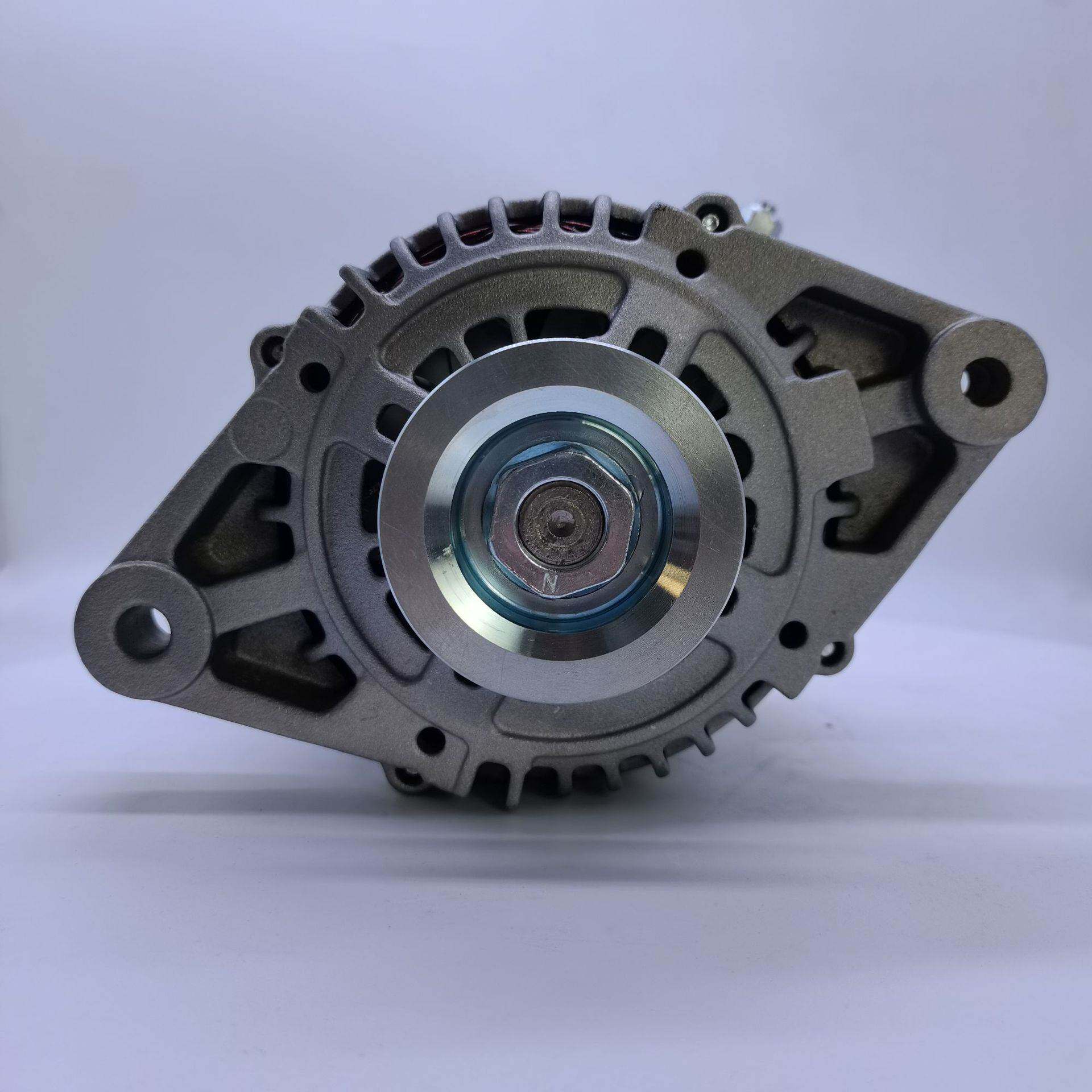 适用于尼桑日产2.4 KA24DE汽车交流发电机23100-0S300 13644N
