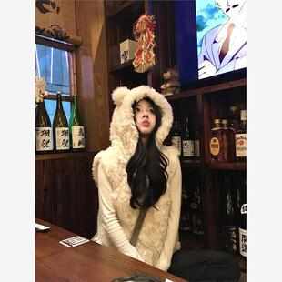 小熊耳朵马甲毛毛外套女2025秋冬新款连帽仿羊羔毛绒马夹坎肩背心