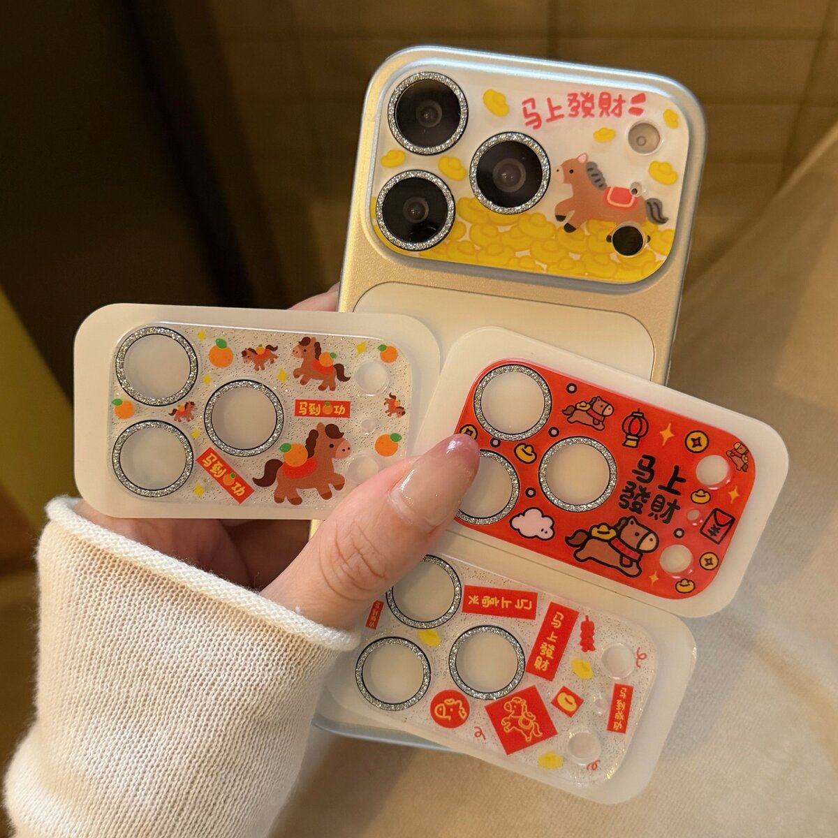 透明闪钻防爆一体镜头膜马年组合适用于苹果17pro手机镜头膜潮流爆款16promax可爱卡通14pro手机镜头保护膜