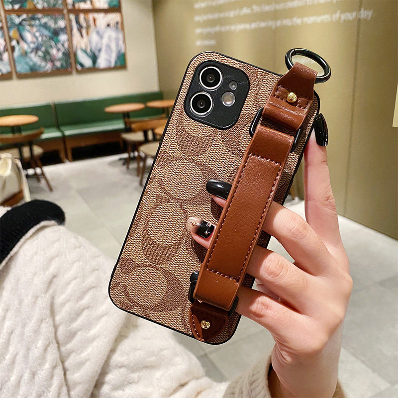 适用苹果15手机壳12promax腕带xsmax一体11pro日韩se复古14plus男女iPhone13支架6s防摔xr高级感xs创意8plus