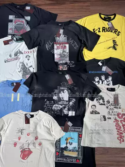 Play Hollywood Series Distressed Washed-Out Hand-Painted Vintage Portrait Rhinestone Print Short Wide Short-Sleeve T-Shirt