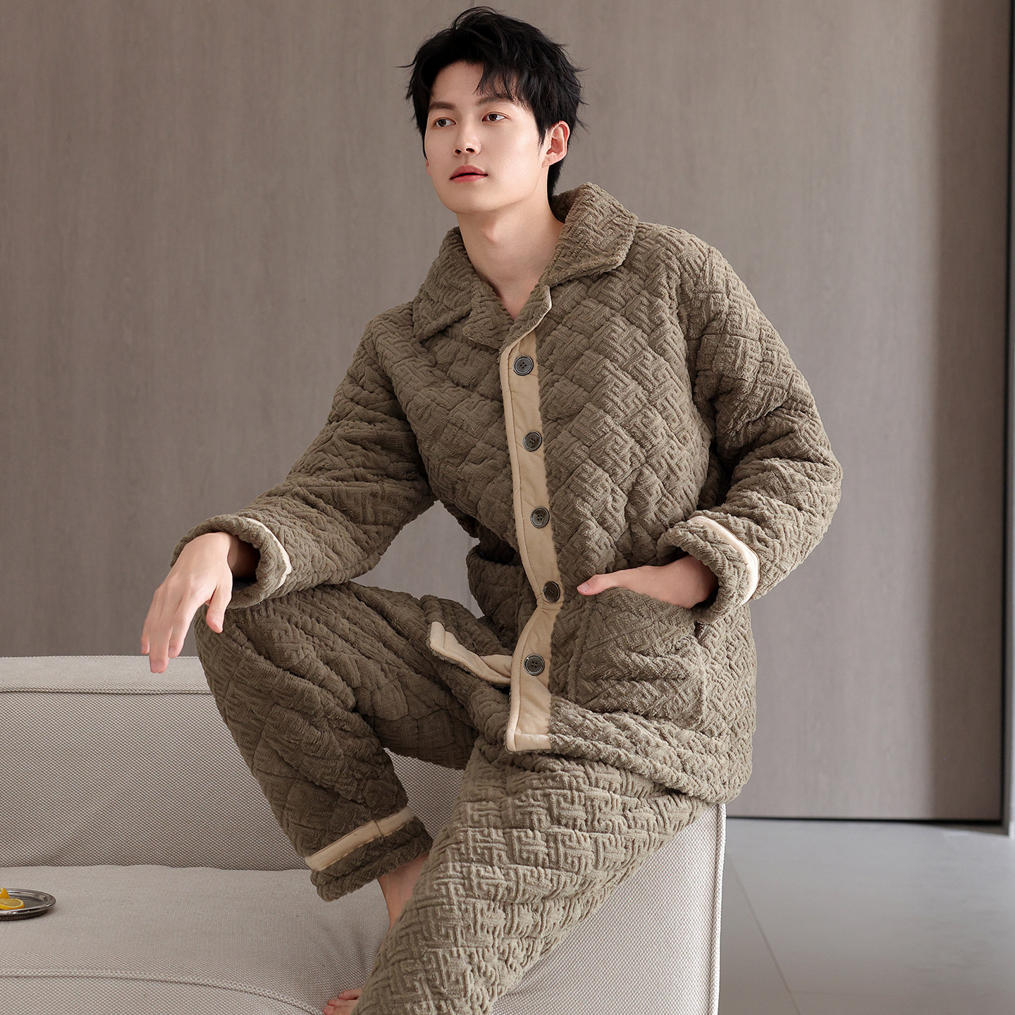 睡衣男款2025新款冬季珊瑚绒三层夹棉加厚加绒秋冬款家居服抗静电