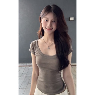 显瘦百搭气质辣妹小众T恤 甜辣风设计感圆领短袖 修身 上衣夏季 新款