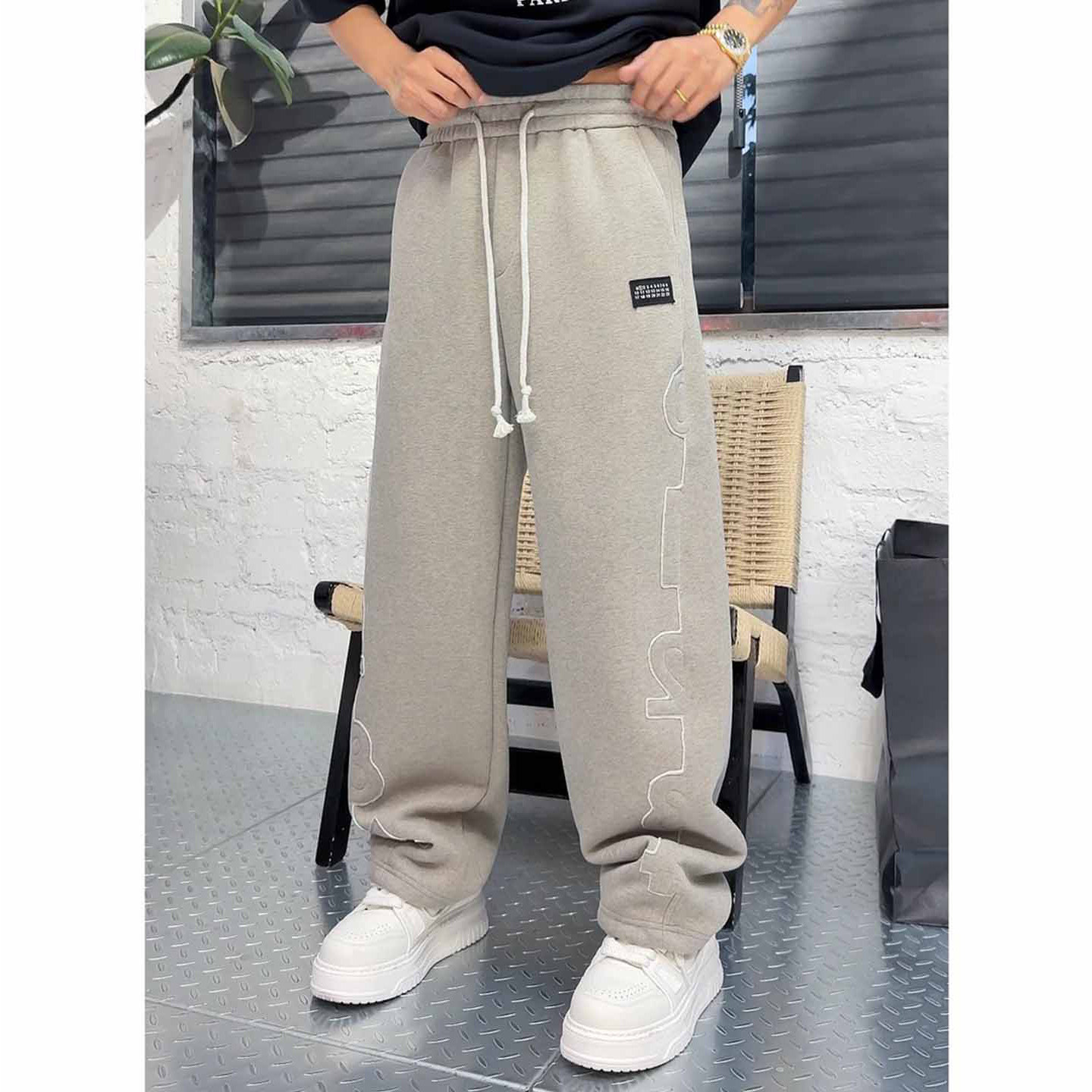 2025冬季新款重工烧花边加厚休闲裤男宽松百搭松紧腰水洗直筒卫裤,男装,休闲裤,淘宝优惠券,粉丝福利购,淘宝优惠卷