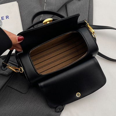 秋冬高级感小众新潮款斜挎小方包