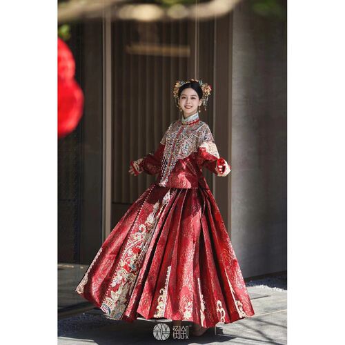 出租2024倒叙新款中式汉服婚服出阁结婚嫁衣接亲礼仪式马面裙敬酒