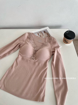 W8667羊绒桑蚕丝7A保暖内衣女V领蕾丝加绒加厚带胸垫秋衣秋裤套装
