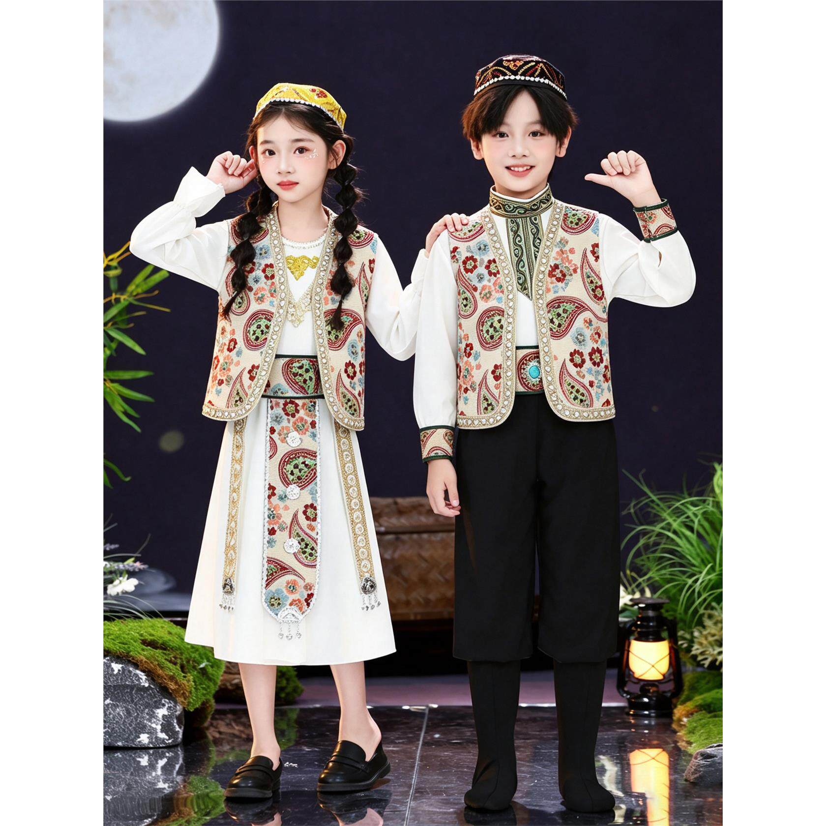 儿童维吾尔族演出服男女