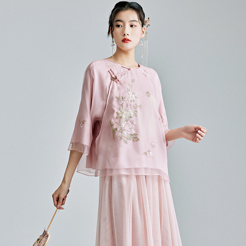 陌遇2025夏季中国风新款优雅改良100%真丝刺绣茶服新中式唐装上衣
