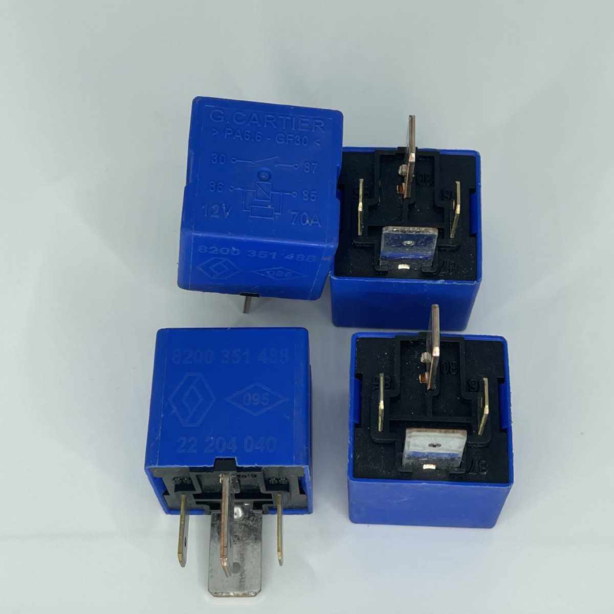 标志雪铁龙大功率继电器8200351488标志蓝色继电器22204040