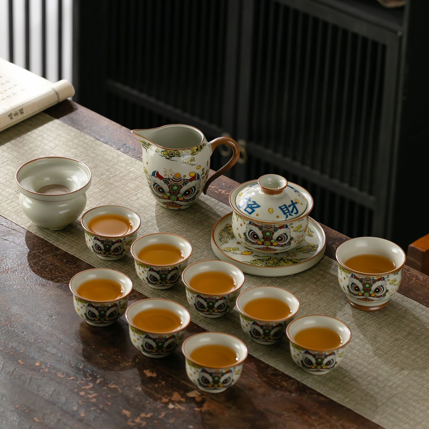 汝窑国潮醒狮悬停旋转盖碗高档陶瓷办公室功夫茶具套装泡茶碗茶杯