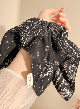 复古黑色腰果花缎面方巾大肠发圈女超大方形头绳扎丸子头皮筋发饰