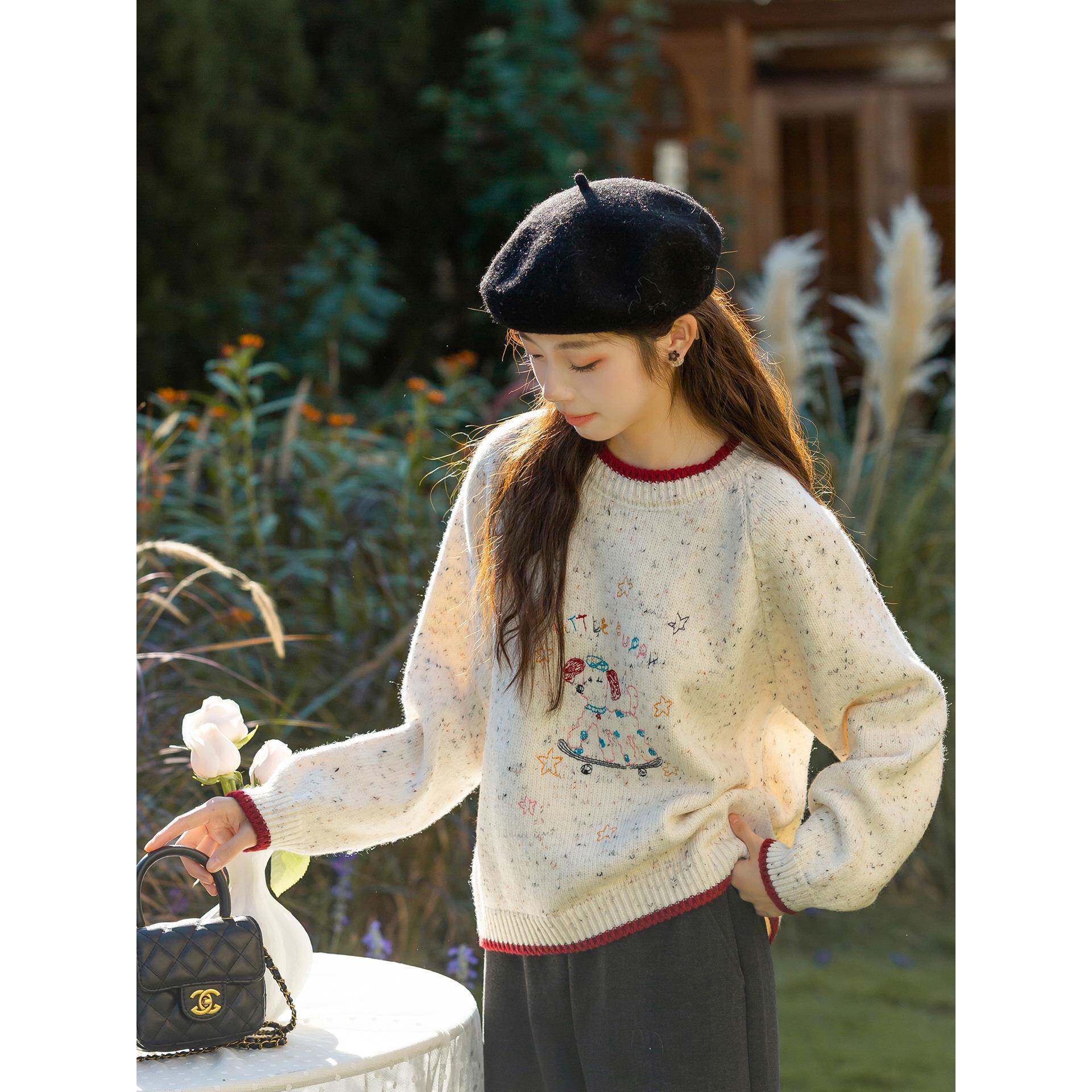 素色左岸米白色小狗刺绣毛衣女2025秋冬新款设计感慵懒圆领针织衫