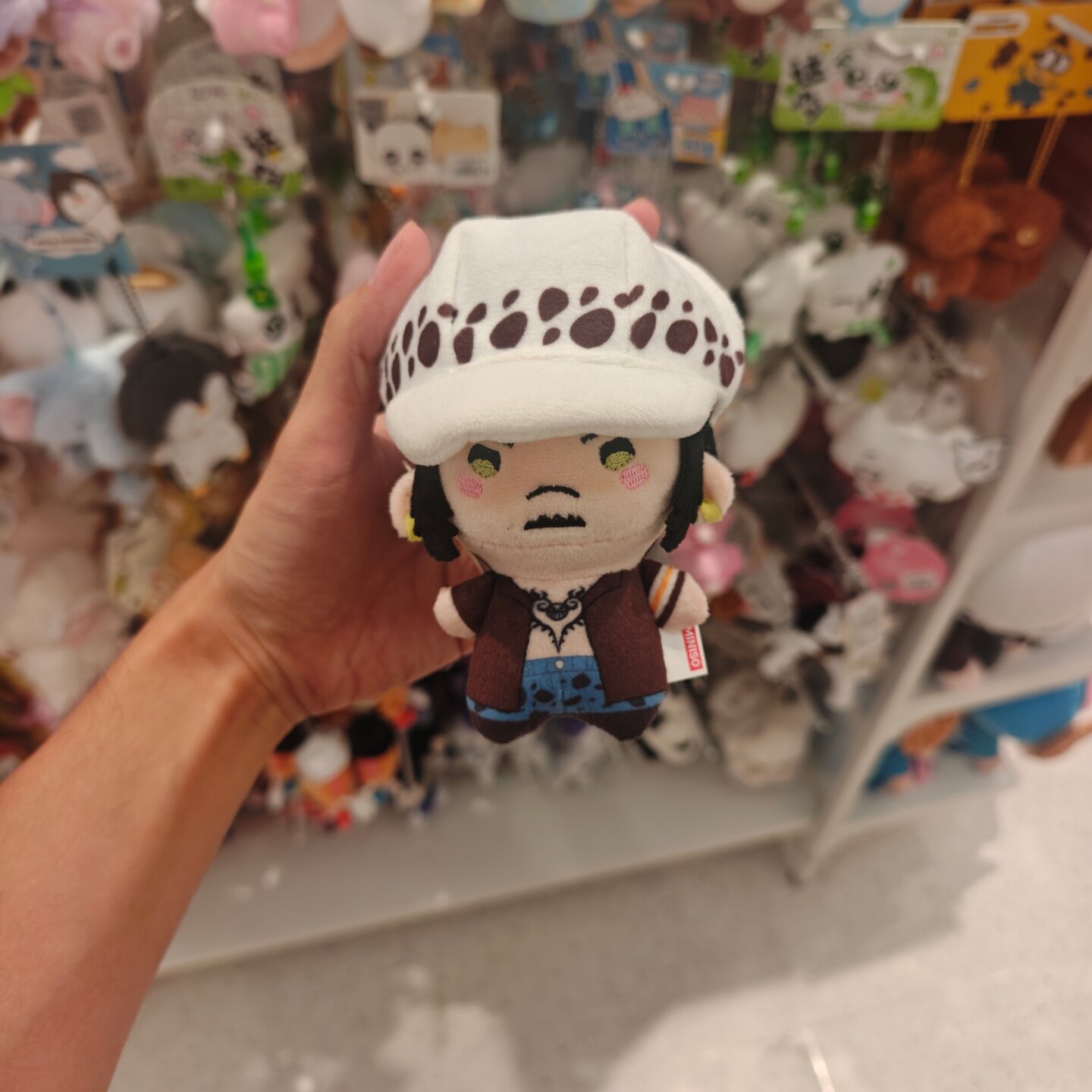 名创优品航海王海贼王毛绒玩偶挂件罗MINISO