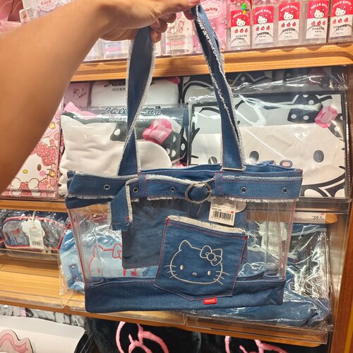 MINISO三丽鸥家族经典牛仔系列丹宁PVC包HelloKitty名创优品