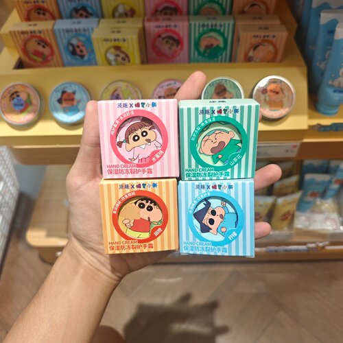 MINISO蜡笔小新保湿防冻裂护手霜名创优品