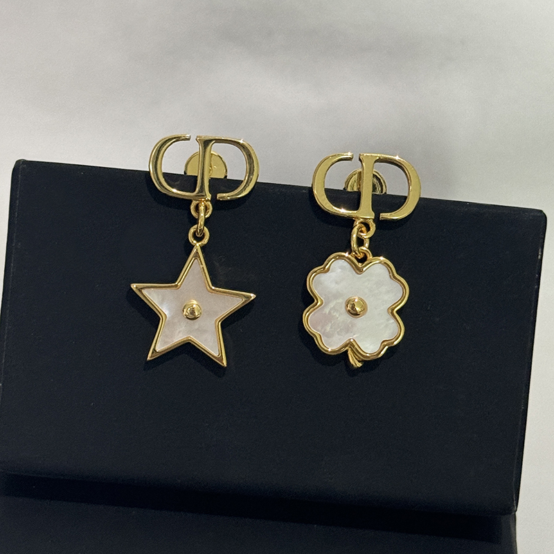 2025新款星星四叶草耳环女2025新款时尚百搭高级感吊坠耳钉AB款
