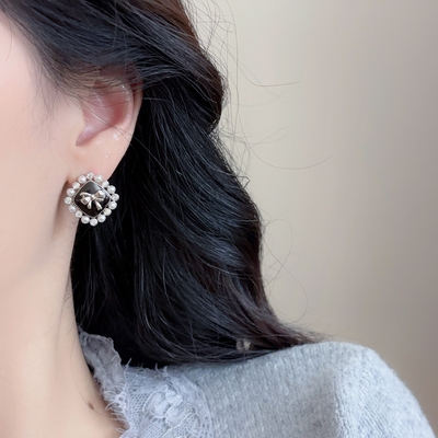 【新品8折】复古精致方块珍珠耳环轻奢蝴蝶结高级感耳夹女无耳洞