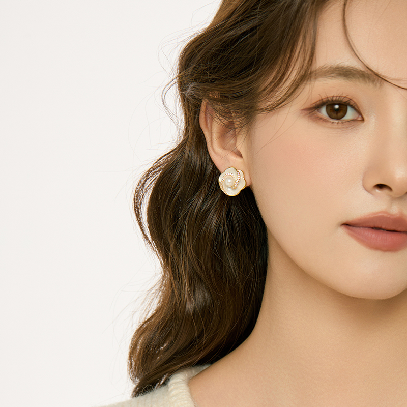 「蔷薇玫瑰」法式山茶花珍珠耳环轻奢复古蚊香盘耳夹女无耳洞耳饰