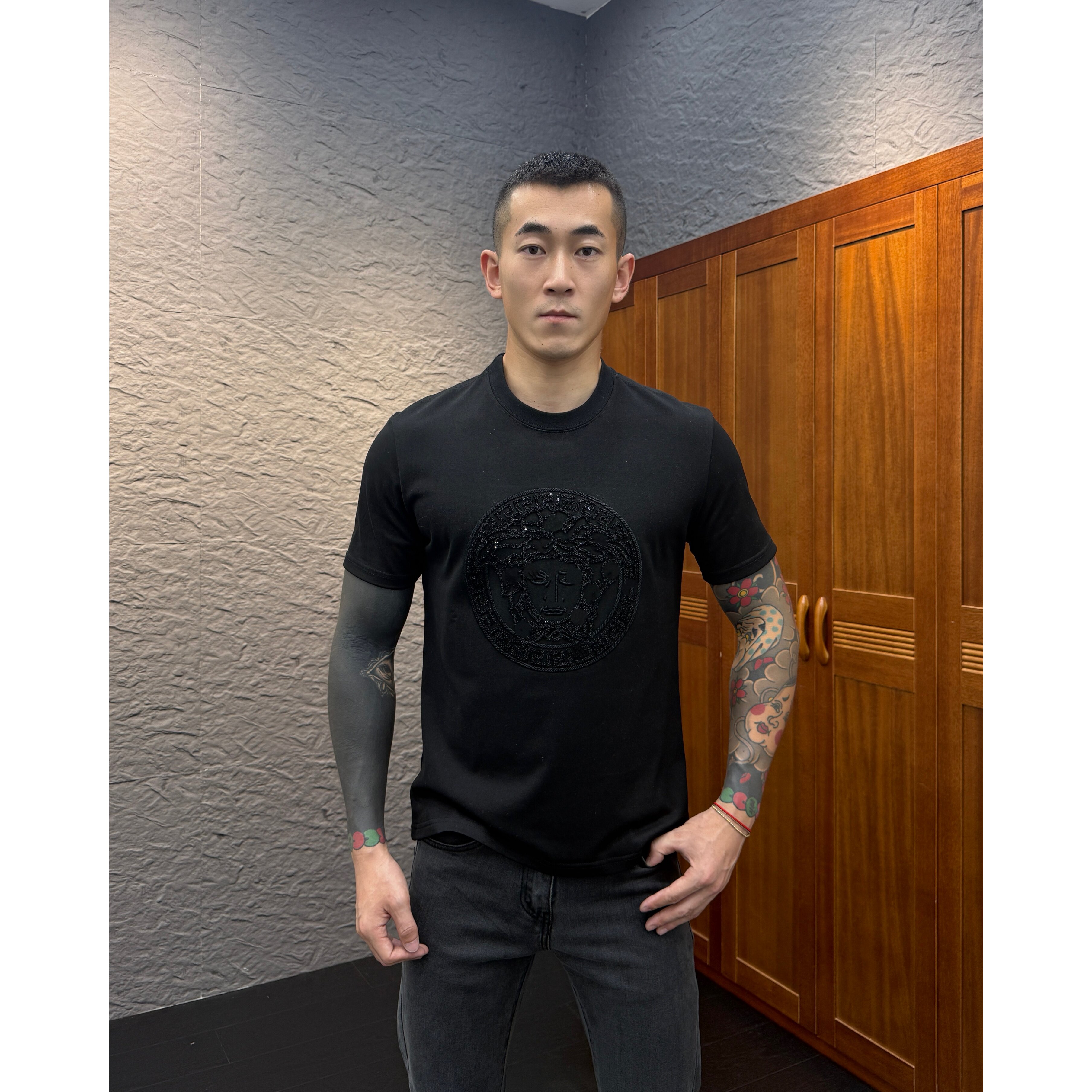 春生同款早秋新款时尚休闲百搭闪片修身美人头短袖T恤7977