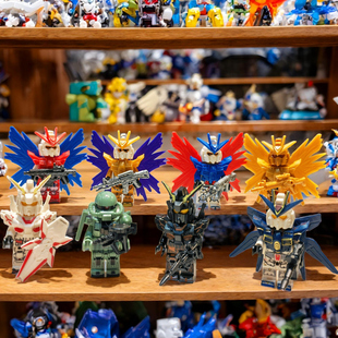 高达机甲机动战士积木人仔特警模型摆件儿童益智拼装玩具男孩礼物