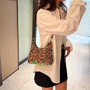 百搭女2024新款秋季韩版时尚单肩包撞色亮片小方包逛街购物斜挎包
