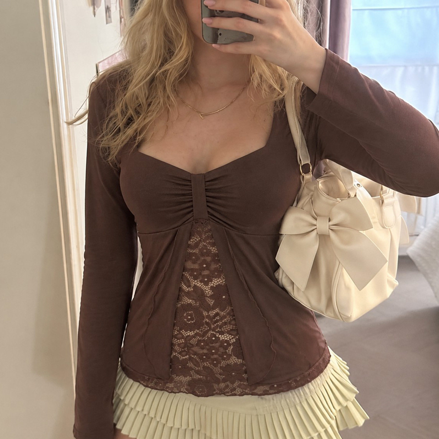Sexy women's outf 复古蕾丝透视拼接胸型方领纯欲A摆长袖上衣女