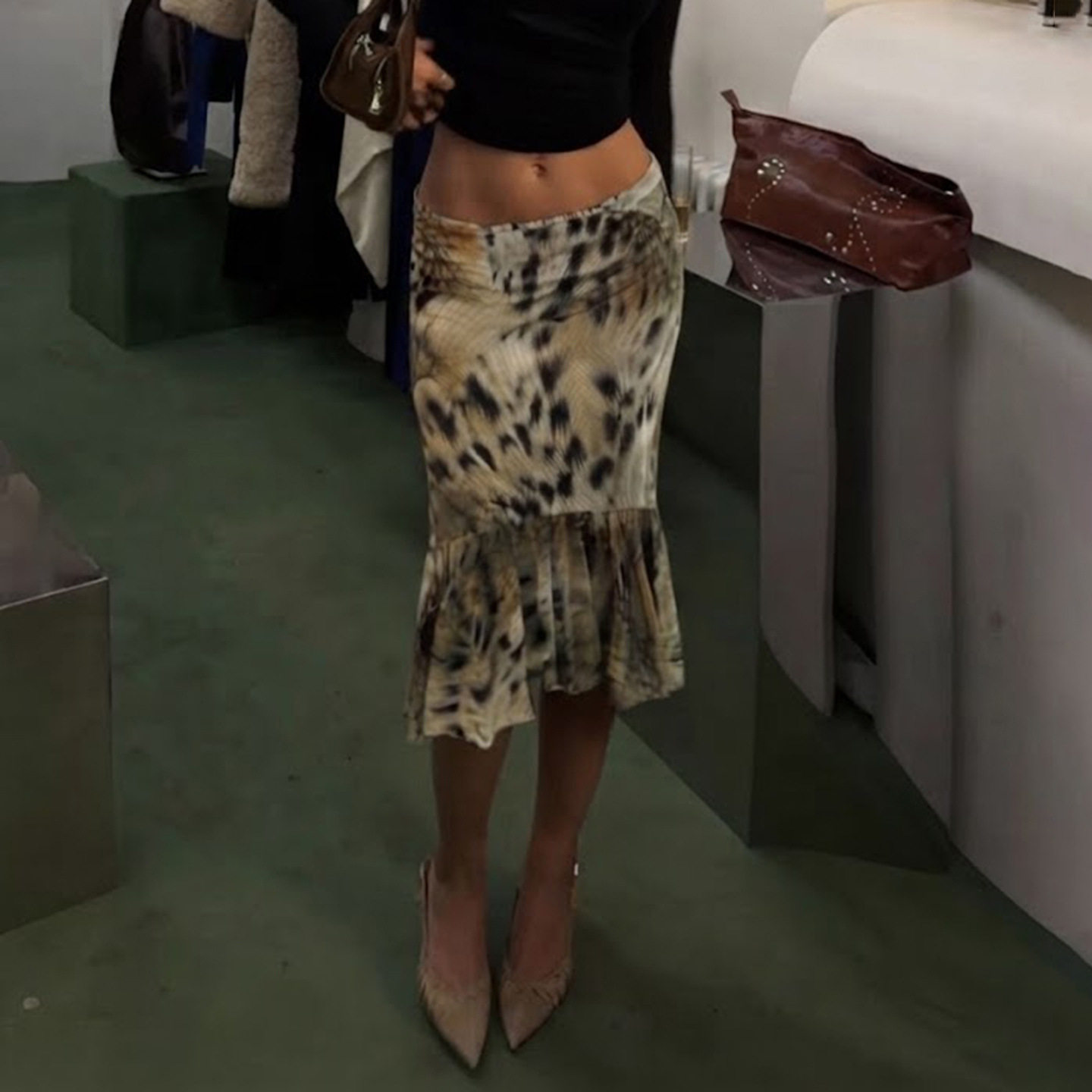 Sexy women's outf 欧美辣妹性感低腰豹纹包臀鱼尾裙度假风中长裙