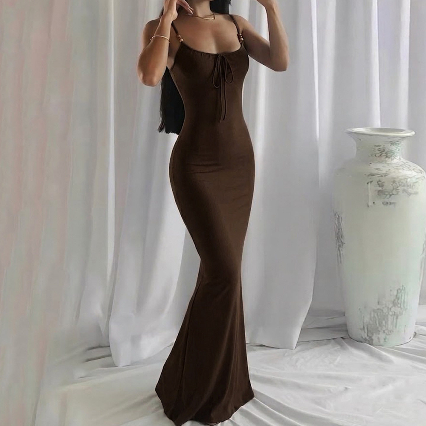 Sexy women's outf 棕色紧身高腰包臀鱼尾长裙性感露背吊带连衣裙