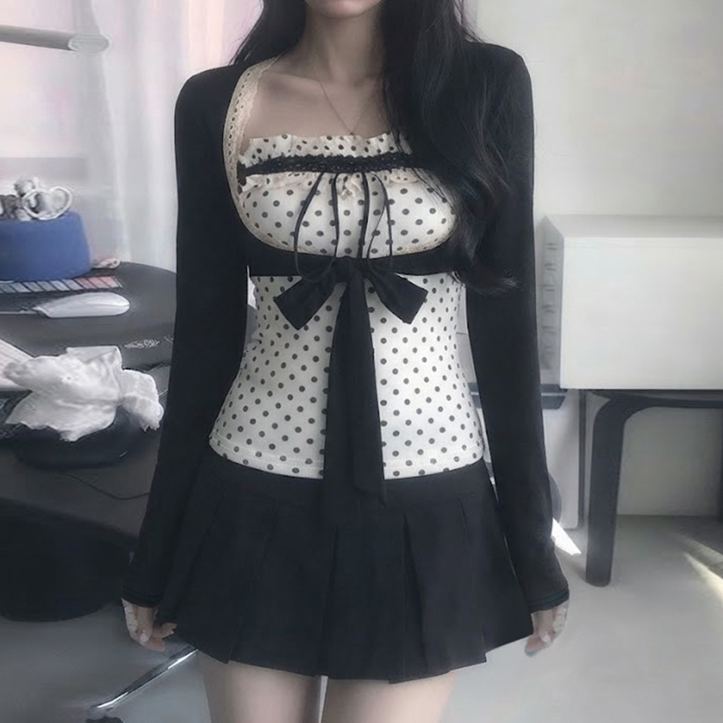 Sexy women's outf 韩系蕾丝拼接系带波点抹胸+长袖罩衫两件套女