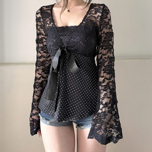Sexy women's outf 纯欲风蕾丝拼接系带罩衫假两件上衣女波点T恤