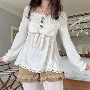 Girl's minimalist long sleeved T-shirt 可爱风A摆娃娃衫上衣女