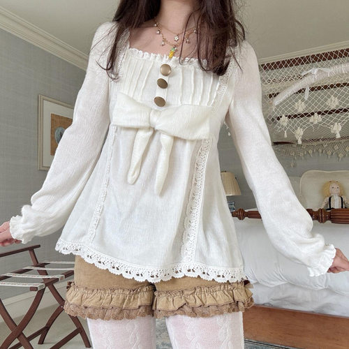 Girl's minimalist long sleeved T-shirt 可爱风A摆娃娃衫上衣女