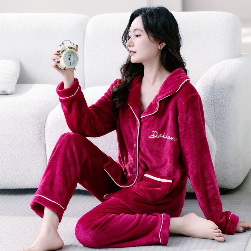 睡衣女秋冬季珊瑚绒妈妈家居服法兰绒加厚款冬天大码加绒保暖套装