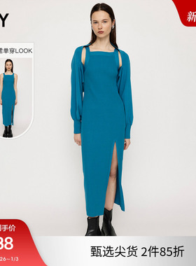 SLY冬季新品两件套气质开叉弹力针织吊带连衣裙030GAA73-0880