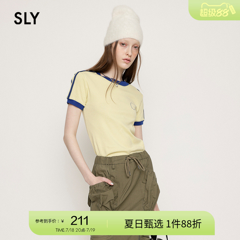 SLY甜辣运动感撞边正肩短袖T恤