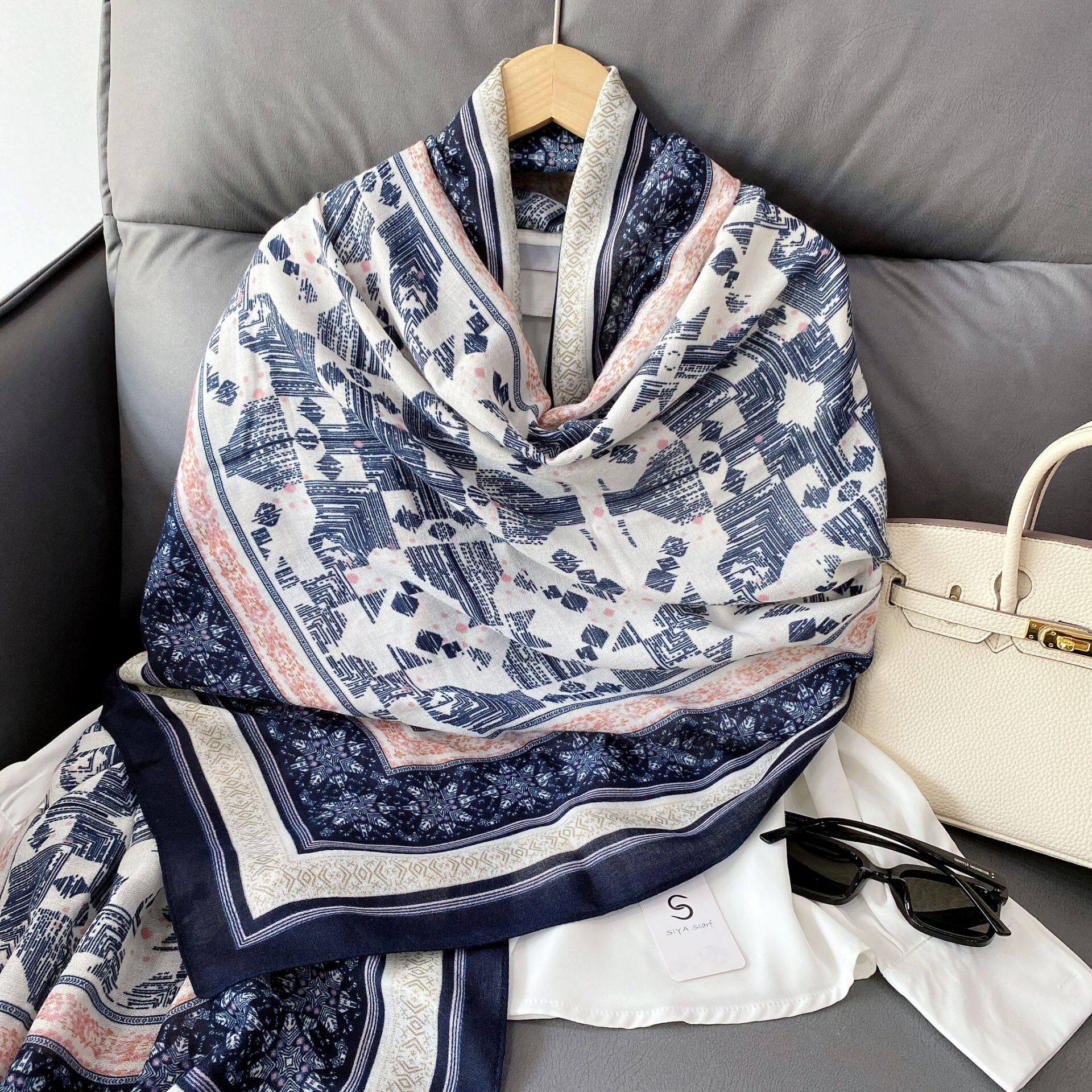 外贸棉麻手感外搭围巾黑白民族风头巾沙滩巾空调房披肩女