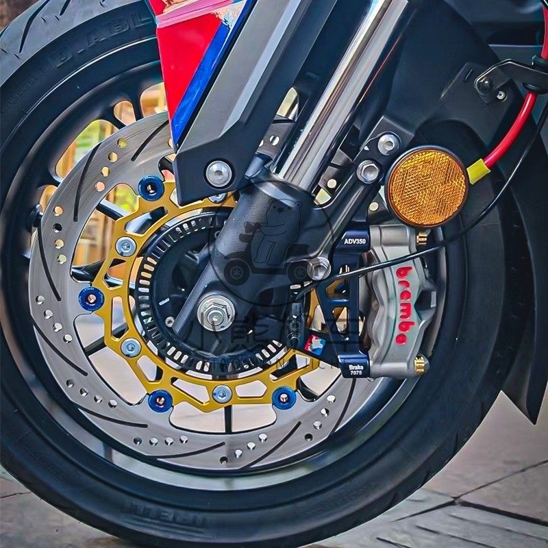 适用本田ADV350改装brembo水鸟M50S刹车卡钳盘凌云转接码上泵油管