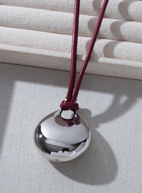 高级金属铜镀白金吊坠红色编织绳长链简约百搭休闲小众设计款项链