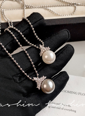 正圆极光冰雪女王戴妃单颗澳白珍珠项链女轻奢皇冠吊坠锆石颈链