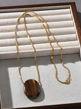 春季新品方形虎眼石吊坠锁骨链毛衣链欧美轻奢小众设计高级感项链