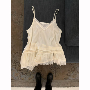 2026春季新款蕾丝花边V领叠穿吊带背心内搭外穿上衣女