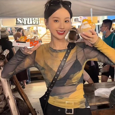 蕾丝半高领修身法式网纱打底衫