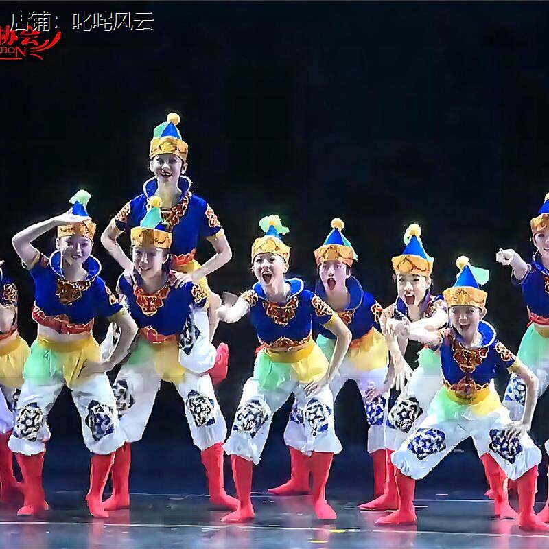 民族服装儿童蒙古舞蹈演