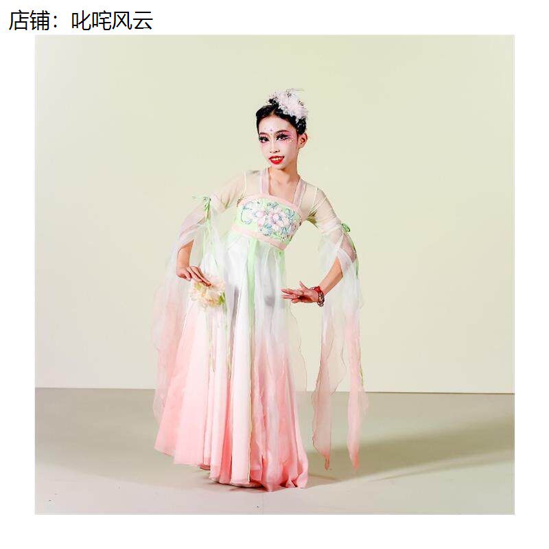 春暖意浓灵儿同款春不晚
